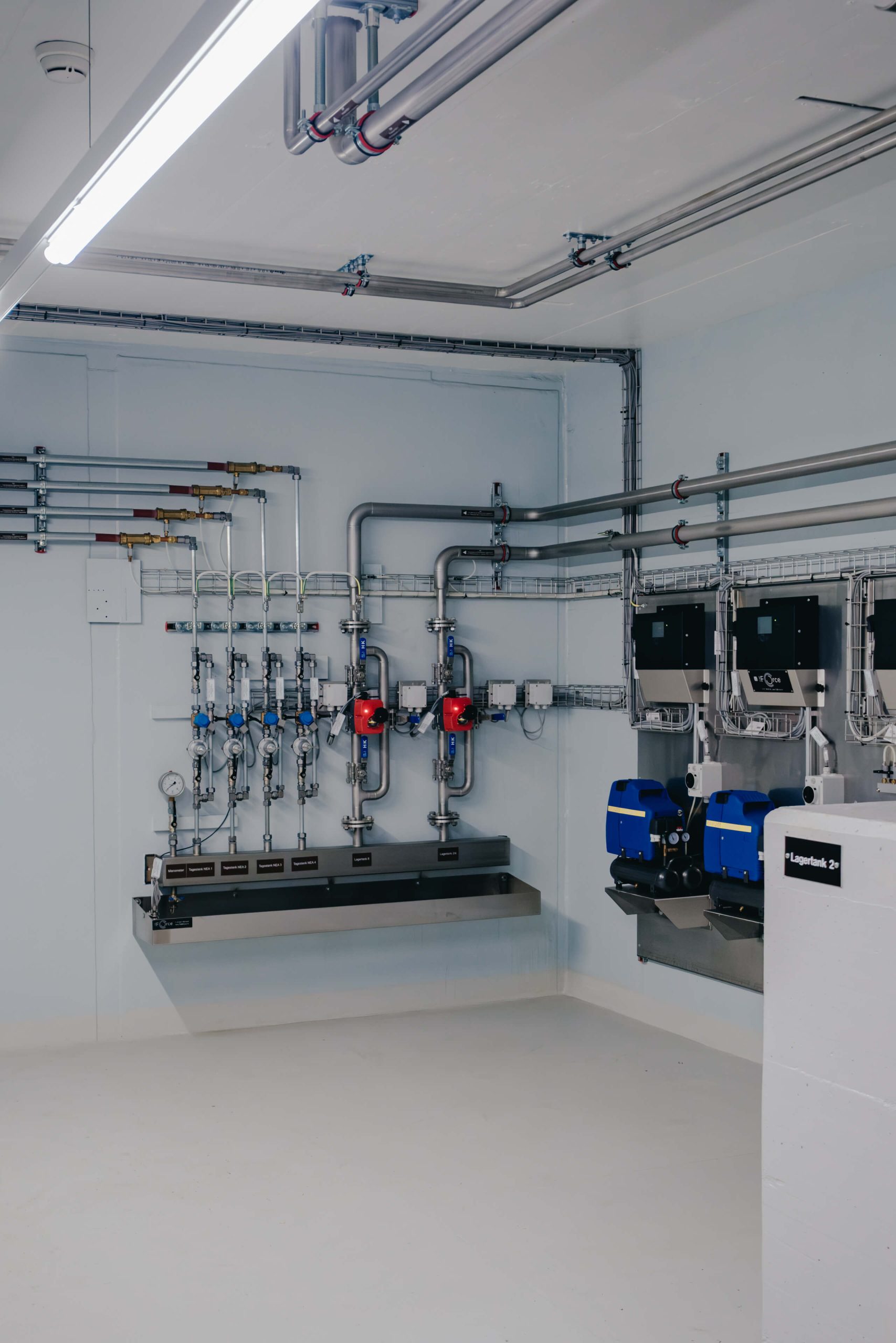Rohrleitungsbau/
Doppelrohrsysteme TUBEForce Trogen: All-in-One für Treibstoff- und Harnstoffsysteme.
