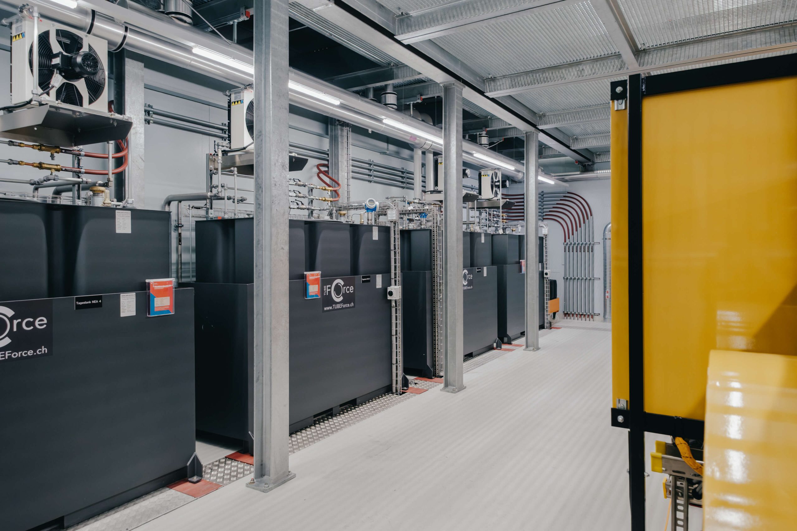 Brenn- und TreibstoffsystemeTUBEForce Trogen: All-in-One für Treibstoff- und Harnstoffsysteme.